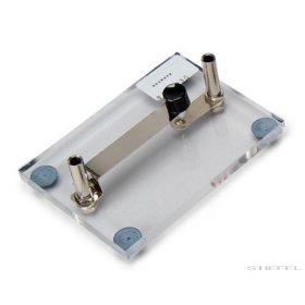 Pillanatkapcsoló akril lapon