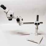   Lacerta Student-M45b 7-45x zoom sztereómikroszkóp ipari állványon