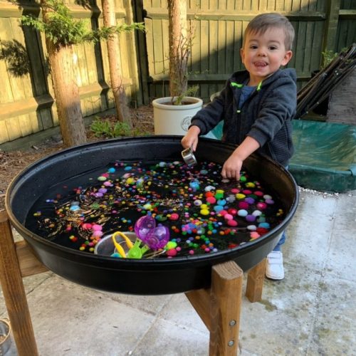 Mély Felfedező Tálca – Fekete