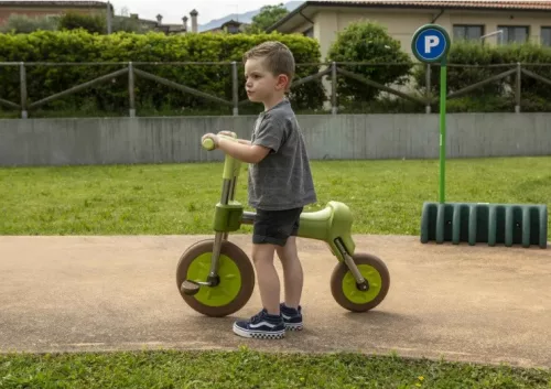 Eolo futóbicikli pedálokkal