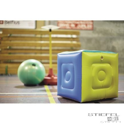 Poull Ball emelvény