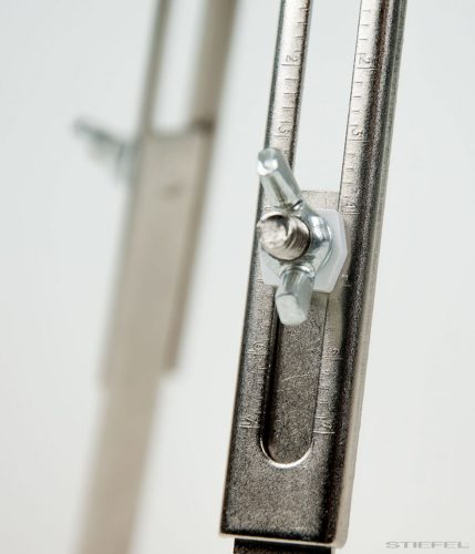 Vasháromláb, állítható magasságú, 120 - 190 mm