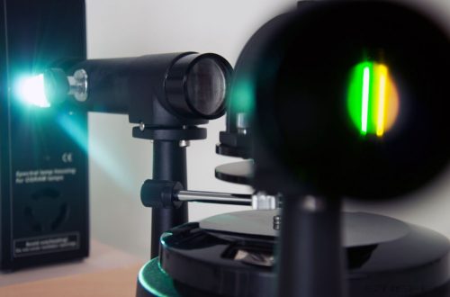 Spektro- és goniométer, nagy pontosságú