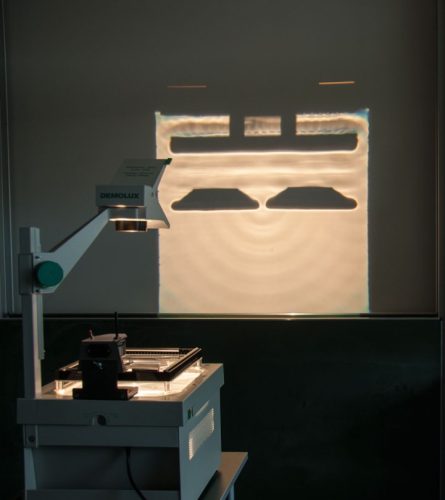 Hullámkád írásvetítőhöz