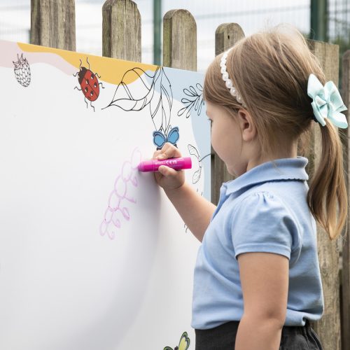 TTS ECO Óriás kültéri rajztábla bogárrajzokkal (filccel írható)