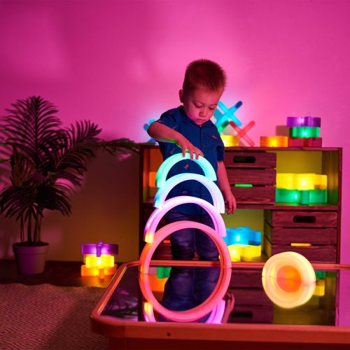 Szivárványos világító ívek