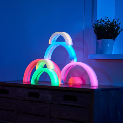 Szivárványos világító ívek