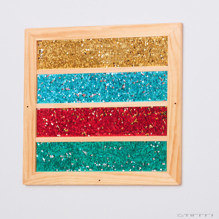 Színes flitteres tábla