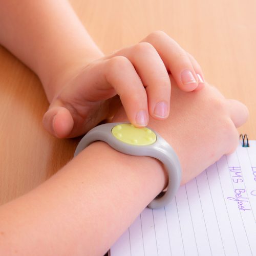 Fidgety Bit szenzoros csuklópánt