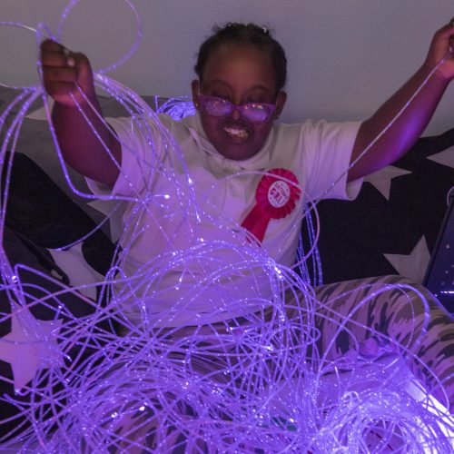 Optikai szálak és Fények