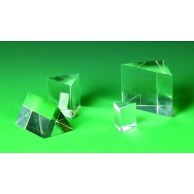 Prizma tiszta üvegből, 90 x 60 x 30